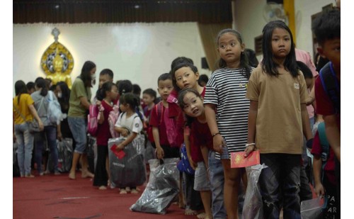 Dana Cinta Kasih Pengobatan 200 Umat & 150 Anak Buddhis