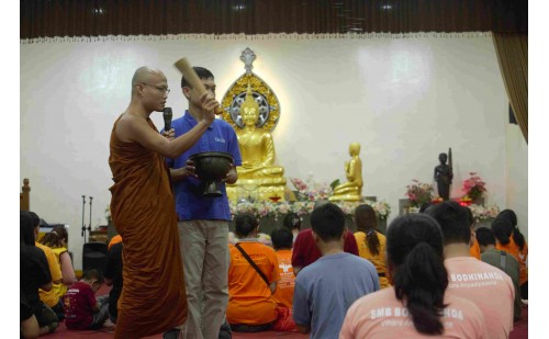 Dana Cinta Kasih Pengobatan 200 Umat & 150 Anak Buddhis