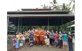 Dana Pengerjaan Jendela, Pintu dan Reiling Vihara Lombok