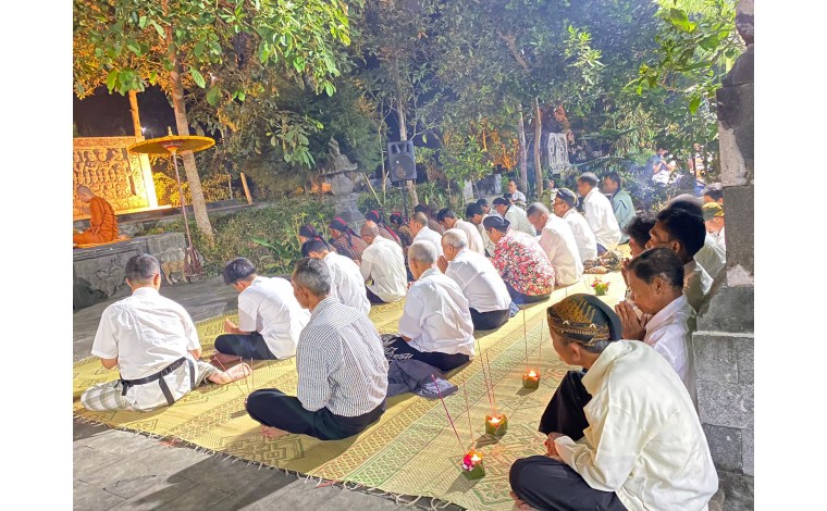 Dana Cinta Kasih Pengobatan 200 Umat Buddha di 7 Vihara Desa