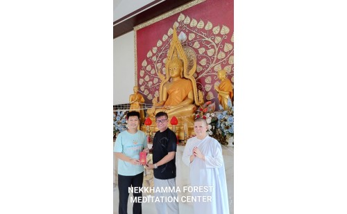 Sanghadana di Masa Vassa kepada Bhikkhu Sangha di 11 Vihara