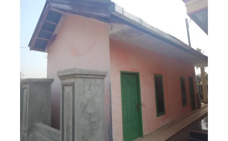 Dana Renovasi Kuti Sangha dan Pagar Vihara Giri Prabawa