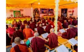 Dana Makan 6.000 Bhikkhu, Samanera/I & Upasaka/I di Bodhgaya