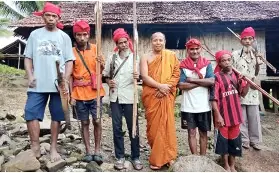 Kunjungan Sangha & Baksos ke Umat Buddha Pedalaman P. Seram